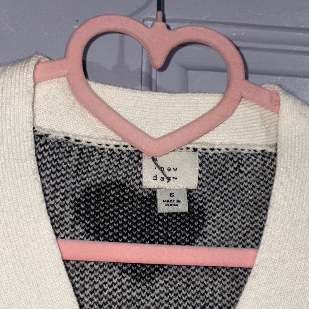 a new day Cream and Black Heart Cardigan - Picture 2 of 4